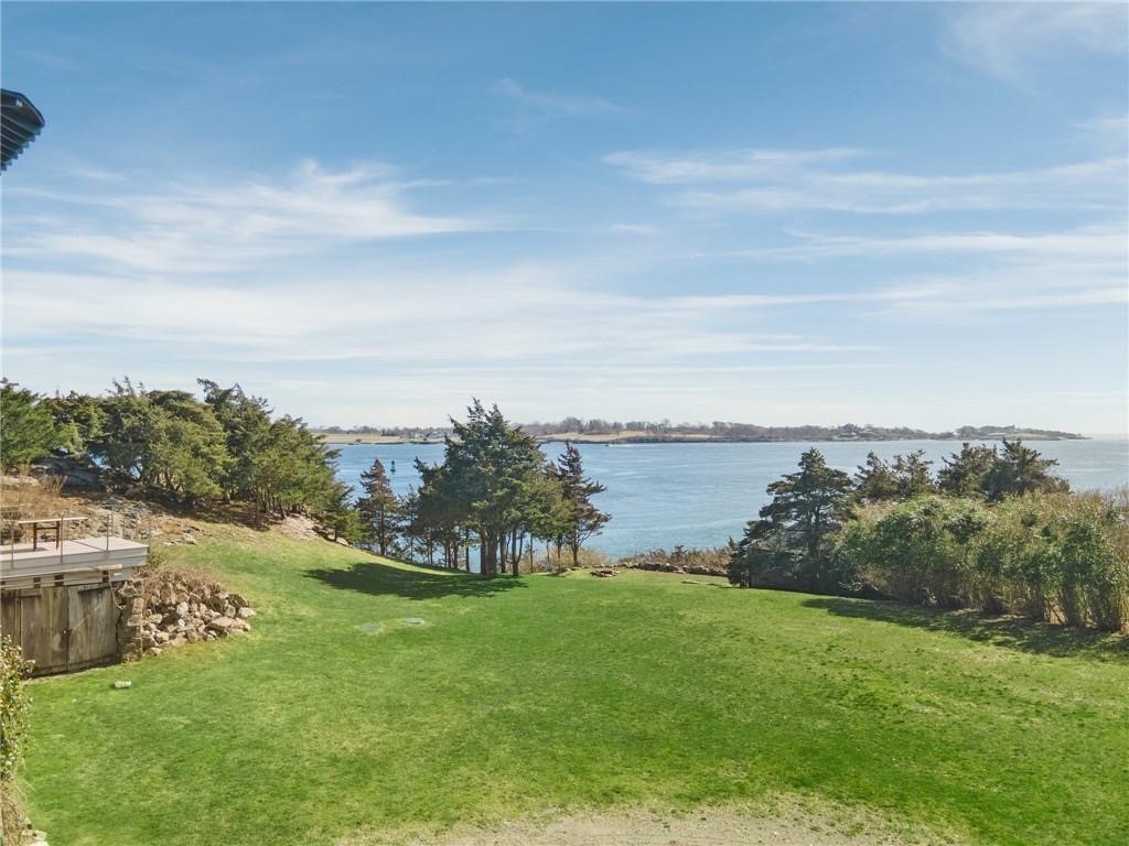 2 Fort Wetherill Road