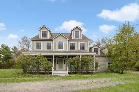 Single Family Residence in South Kingstown RI 2250 South County Trail.jpg