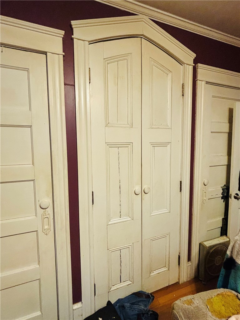 527 Laurel Hill Avenue