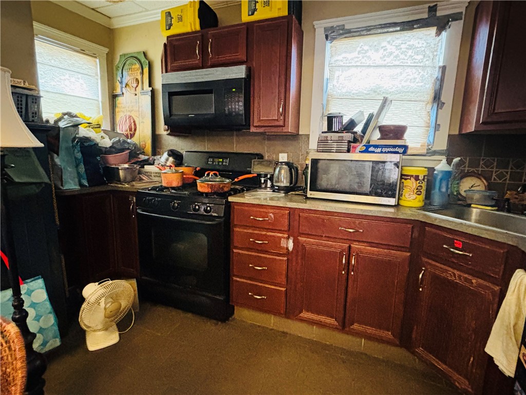 527 Laurel Hill Avenue