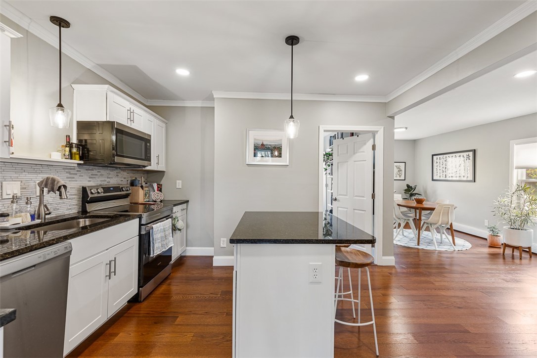 61 Grand View Street