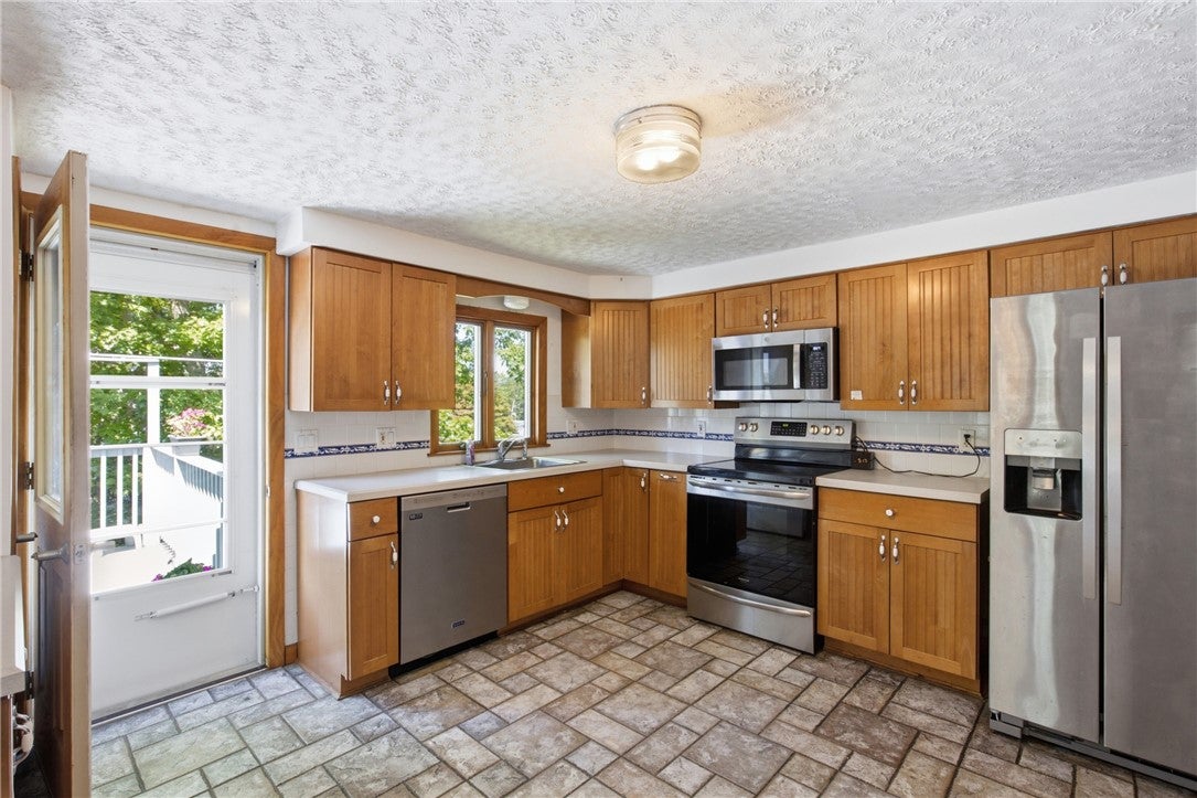 18 Continental Drive