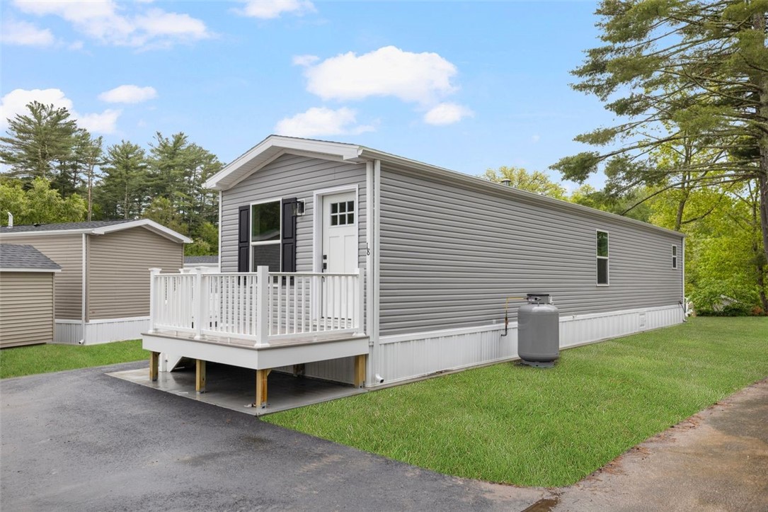 18 Toadstool Knoll Drive
