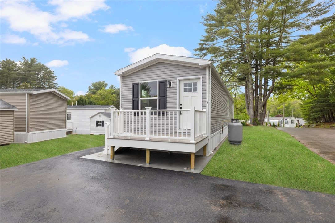 18 Toadstool Knoll Drive