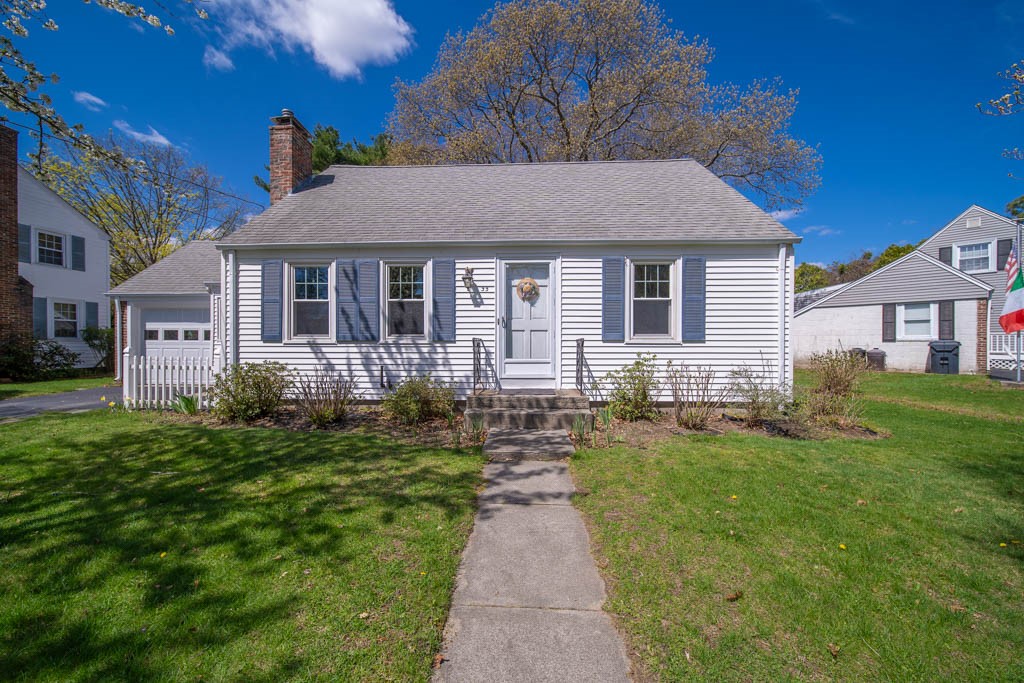 33 Pilgrim Drive