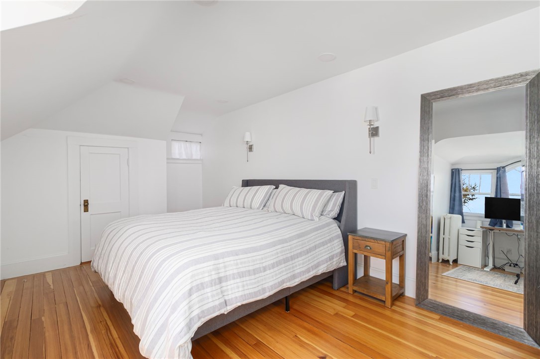 Warwick, Rhode Island, 02818, United States, 5 Bedrooms Bedrooms, ,4 BathroomsBathrooms,Residential,Active,2034279