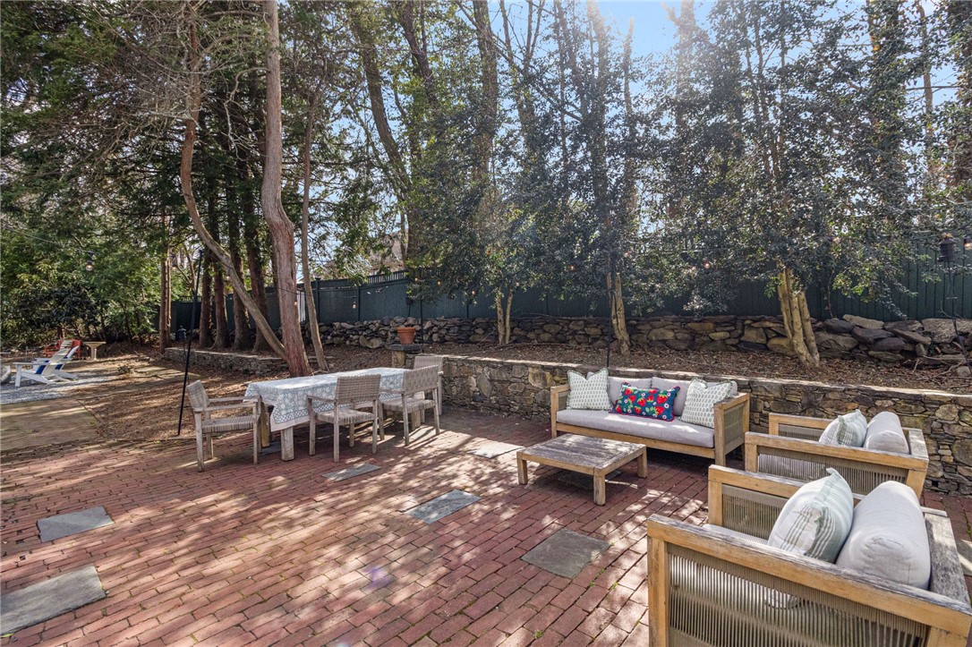 Warwick, Rhode Island, 02818, United States, 5 Bedrooms Bedrooms, ,4 BathroomsBathrooms,Residential,Active,2034279