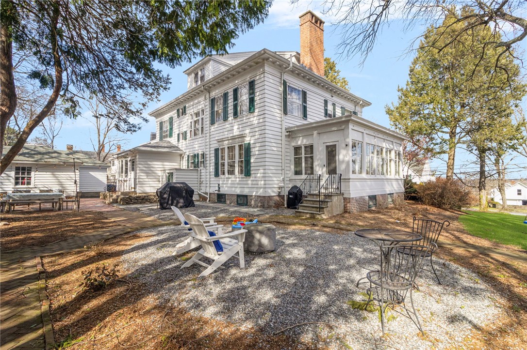Warwick, Rhode Island, 02818, United States, 5 Bedrooms Bedrooms, ,4 BathroomsBathrooms,Residential,Active,2034279