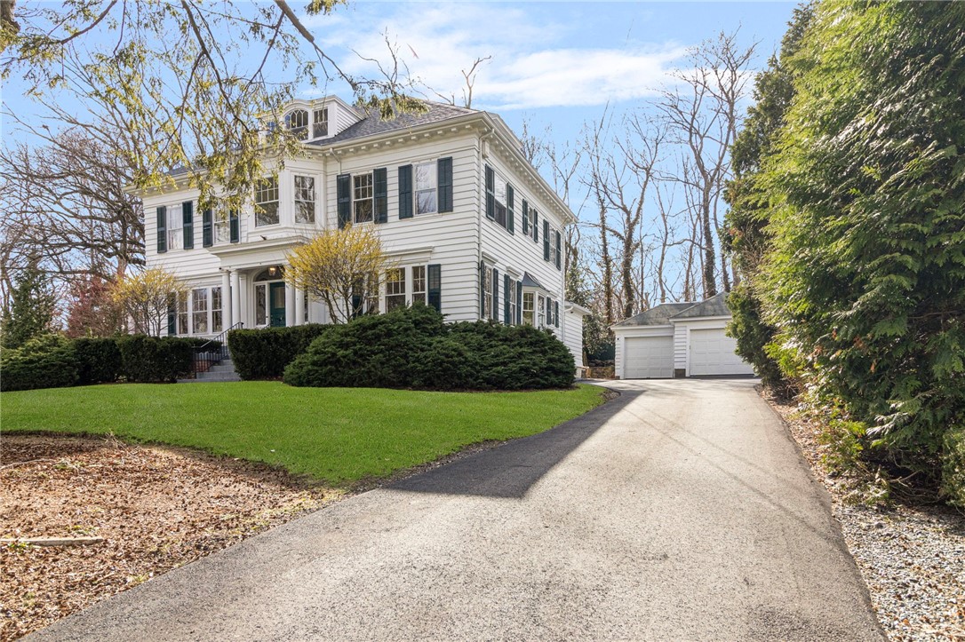 Warwick, Rhode Island, 02818, United States, 5 Bedrooms Bedrooms, ,4 BathroomsBathrooms,Residential,Active,2034279