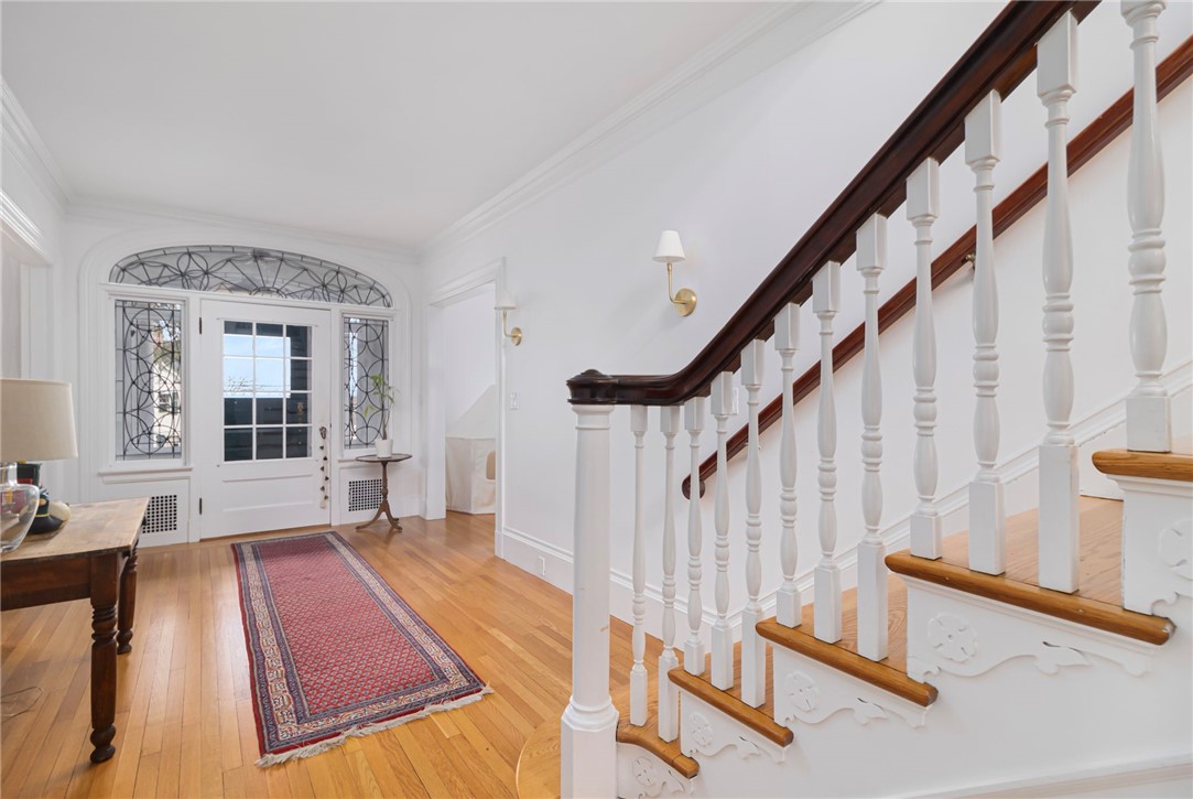 Warwick, Rhode Island, 02818, United States, 5 Bedrooms Bedrooms, ,4 BathroomsBathrooms,Residential,Active,2034279