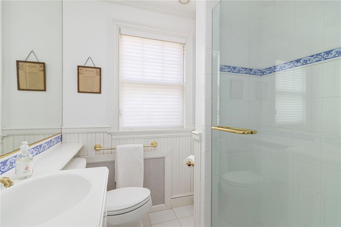 Warwick, Rhode Island, 02818, United States, 5 Bedrooms Bedrooms, ,4 BathroomsBathrooms,Residential,Active,2034279