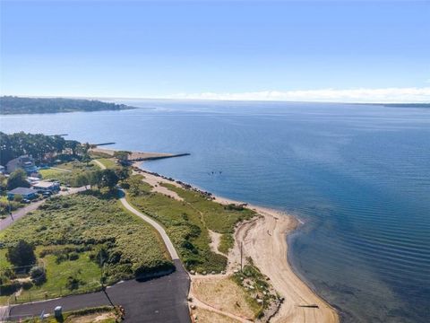 209 Wood Street 211 Warwick RI 02889