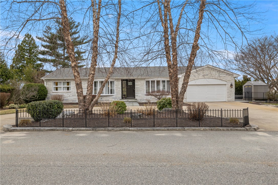 135 Meshanticut Valley Parkway