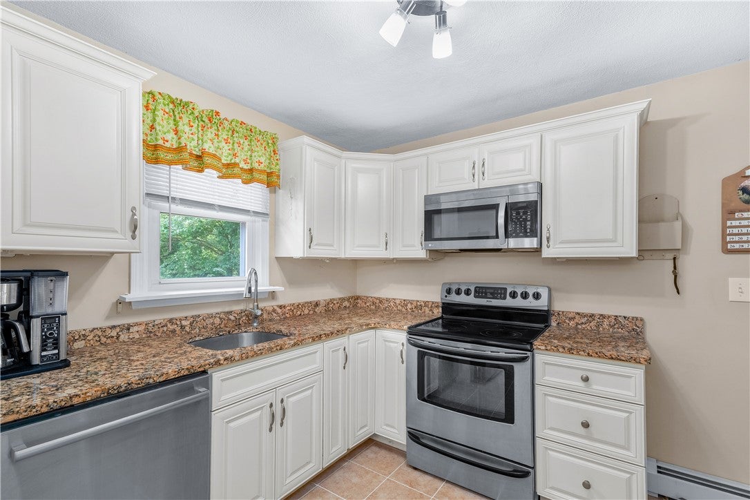501 Steere Farm Road