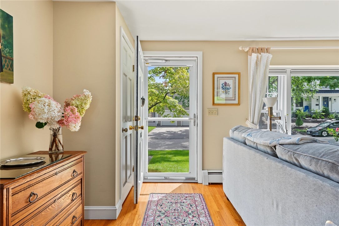 10 Cherry Lane