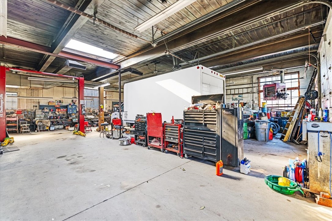 487 Washington Street