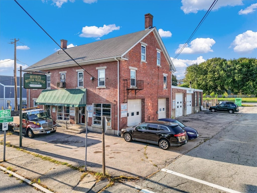 487 Washington Street