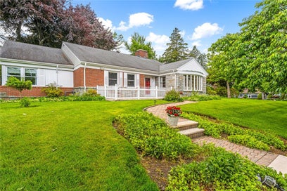 133 Tupelo Hill Drive Cranston RI 02920