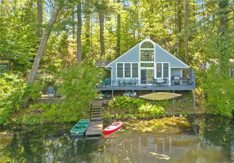 Single Family Residence in Smithfield RI 16 Ruff Stone Road.jpg