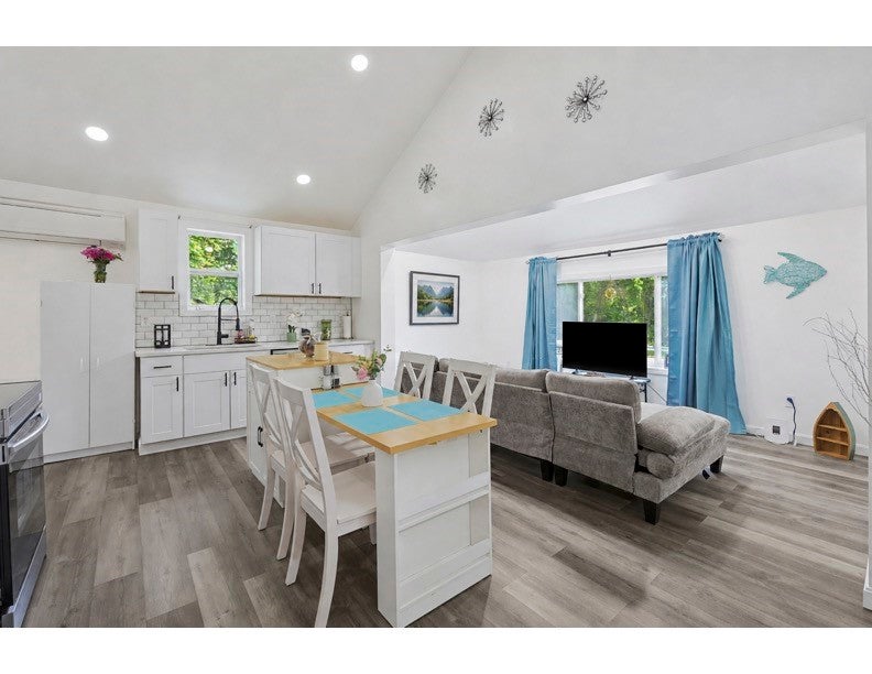 1703 Crandall Road