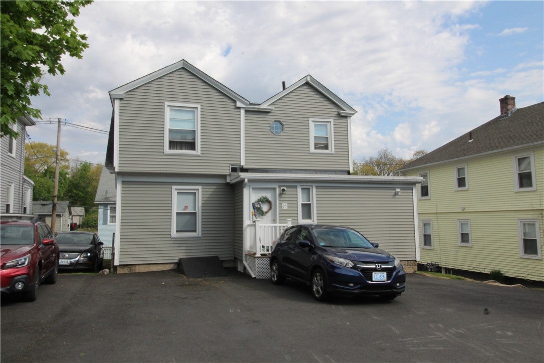 19 Angell Avenue 25