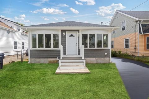 34 Stowe Avenue East Providence RI 02915