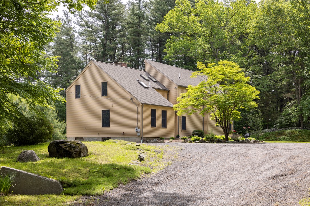 71 Phillips Lane