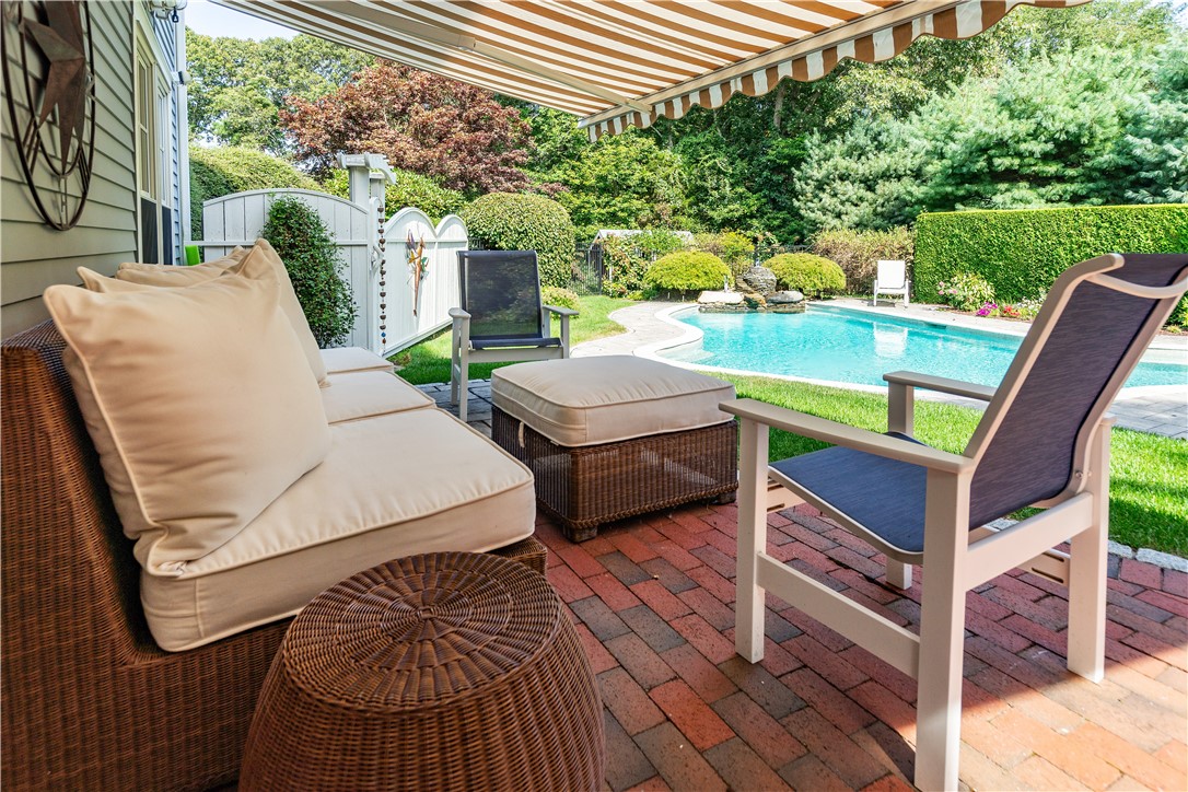 North Kingstown, Rhode Island 02852, United States, 4 Bedrooms Bedrooms, ,4 BathroomsBathrooms,Residential,Active,20522