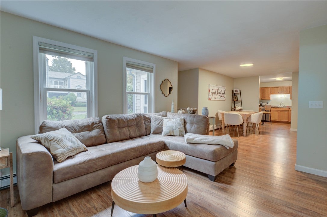 1 Willow Glen Court 81