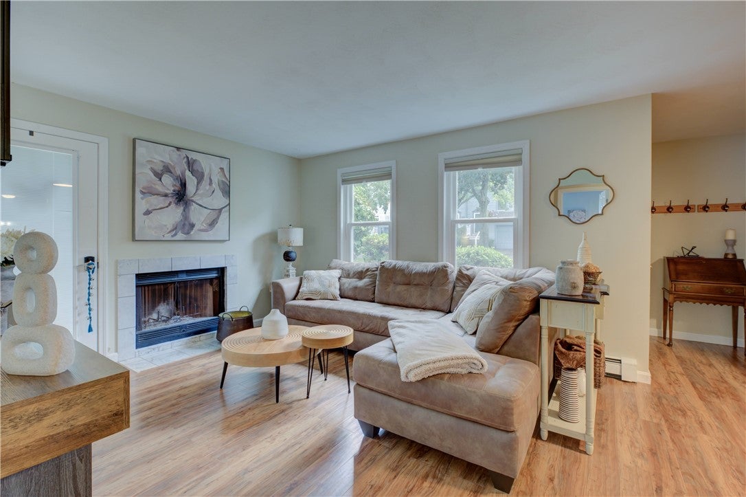 1 Willow Glen Court 81