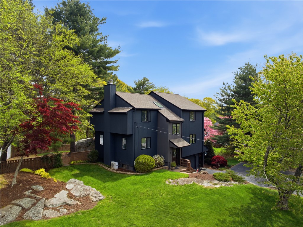 5 Aurora Drive