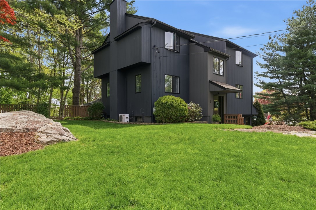 5 Aurora Drive