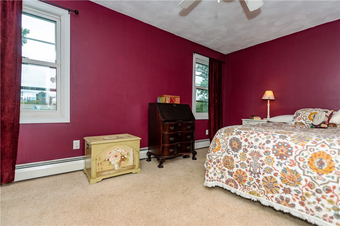 Warwick, Rhode Island 02886, United States, 3 Bedrooms Bedrooms, ,3 BathroomsBathrooms,Residential,Active,166854