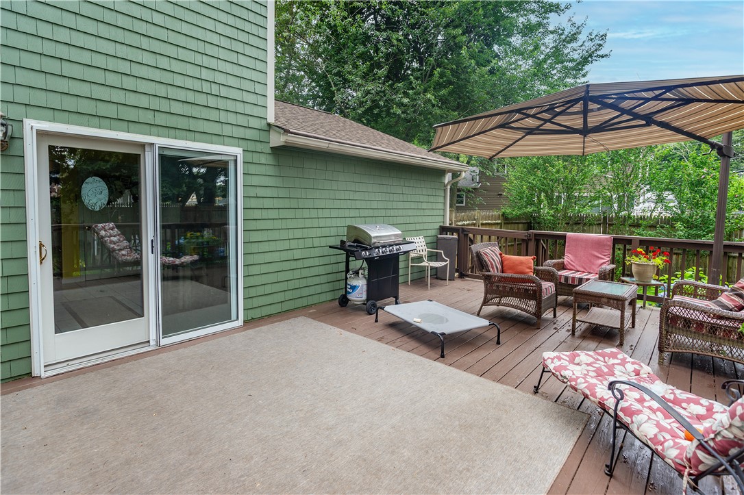 Warwick, Rhode Island 02886, United States, 3 Bedrooms Bedrooms, ,3 BathroomsBathrooms,Residential,Active,166854