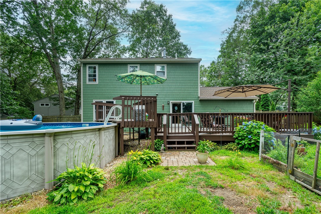 Warwick, Rhode Island 02886, United States, 3 Bedrooms Bedrooms, ,3 BathroomsBathrooms,Residential,Active,166854