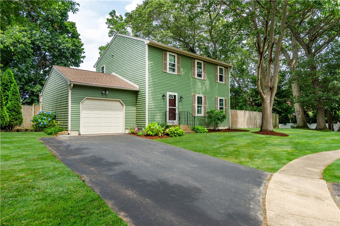 Warwick, Rhode Island 02886, United States, 3 Bedrooms Bedrooms, ,3 BathroomsBathrooms,Residential,Active,166854