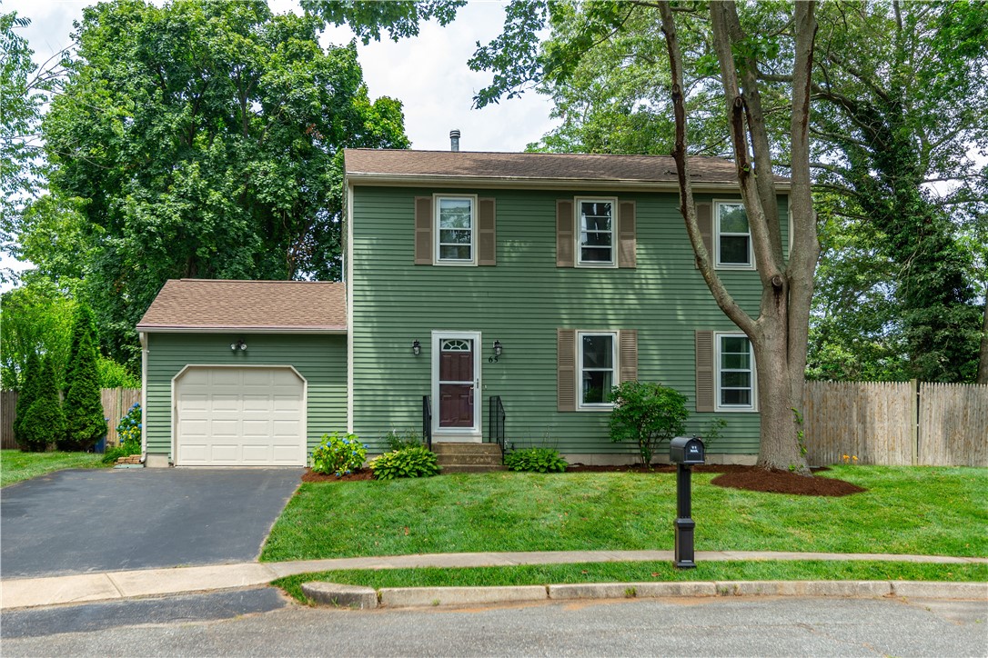 Warwick, Rhode Island 02886, United States, 3 Bedrooms Bedrooms, ,3 BathroomsBathrooms,Residential,Active,166854