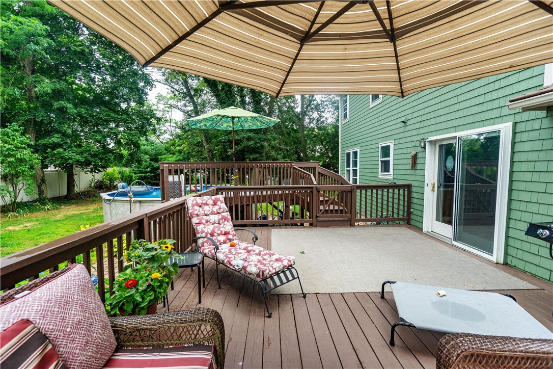 Warwick, Rhode Island 02886, United States, 3 Bedrooms Bedrooms, ,3 BathroomsBathrooms,Residential,Active,166854