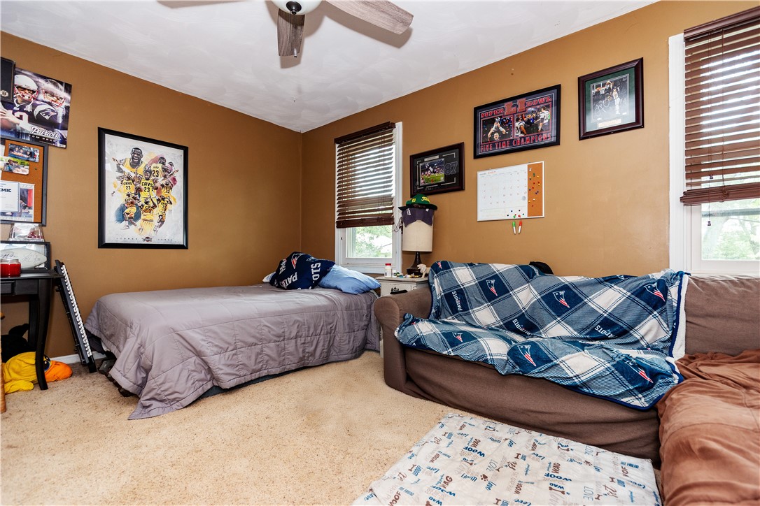 Warwick, Rhode Island 02886, United States, 3 Bedrooms Bedrooms, ,3 BathroomsBathrooms,Residential,Active,166854