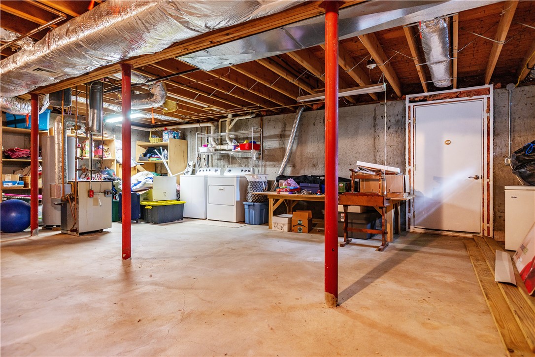 Warwick, Rhode Island 02886, United States, 3 Bedrooms Bedrooms, ,3 BathroomsBathrooms,Residential,Active,166854