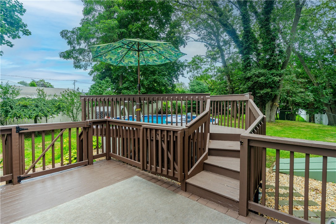 Warwick, Rhode Island 02886, United States, 3 Bedrooms Bedrooms, ,3 BathroomsBathrooms,Residential,Active,166854