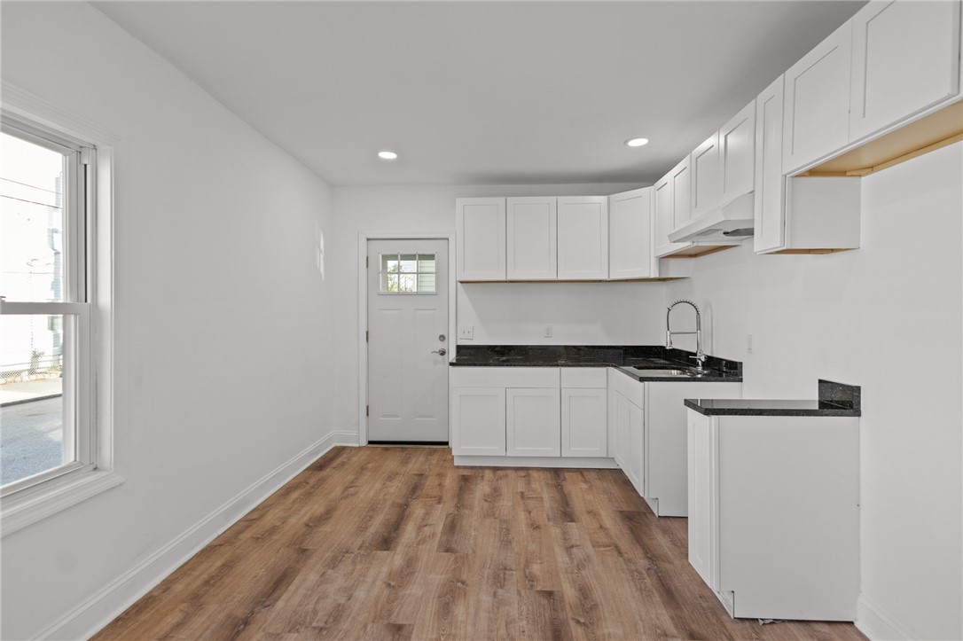 10 Barber Avenue