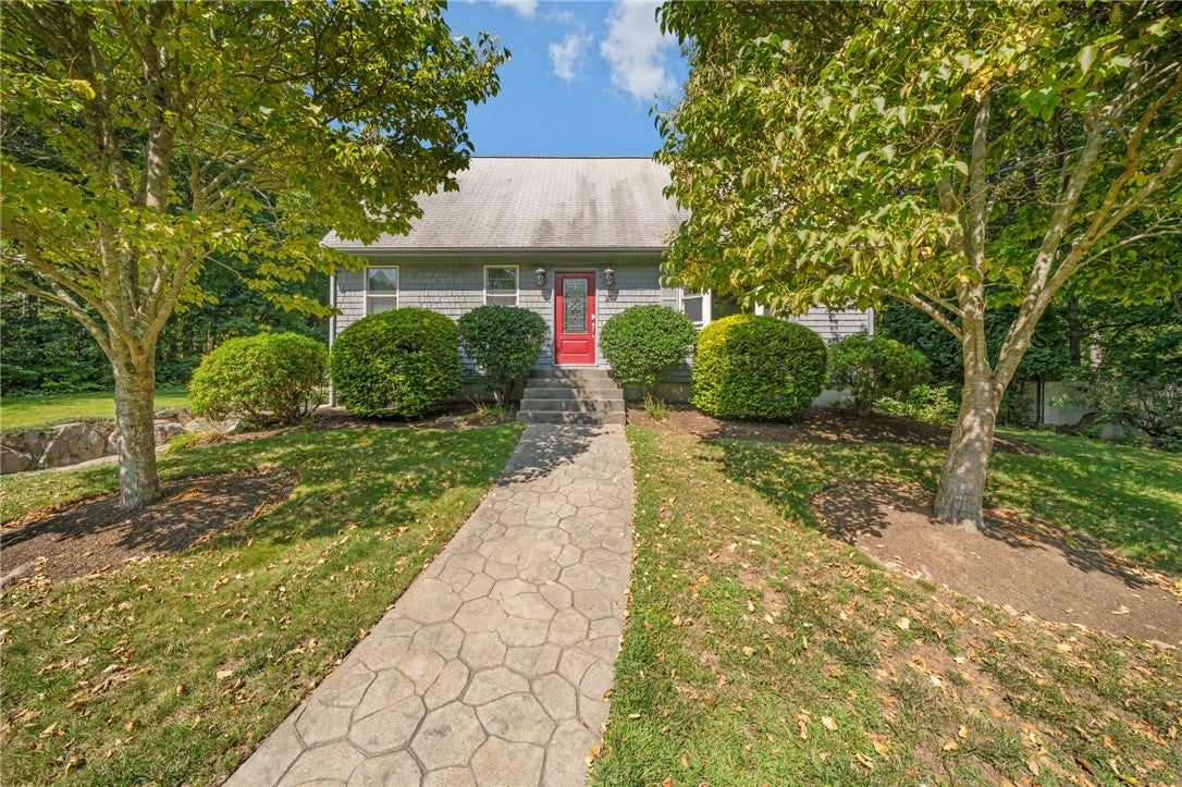 20 Oakridge Drive