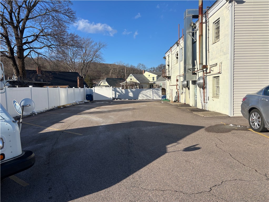 614 Smithfield Ave Avenue