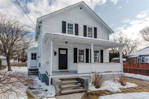 8 Lenox Avenue West Warwick RI 02893