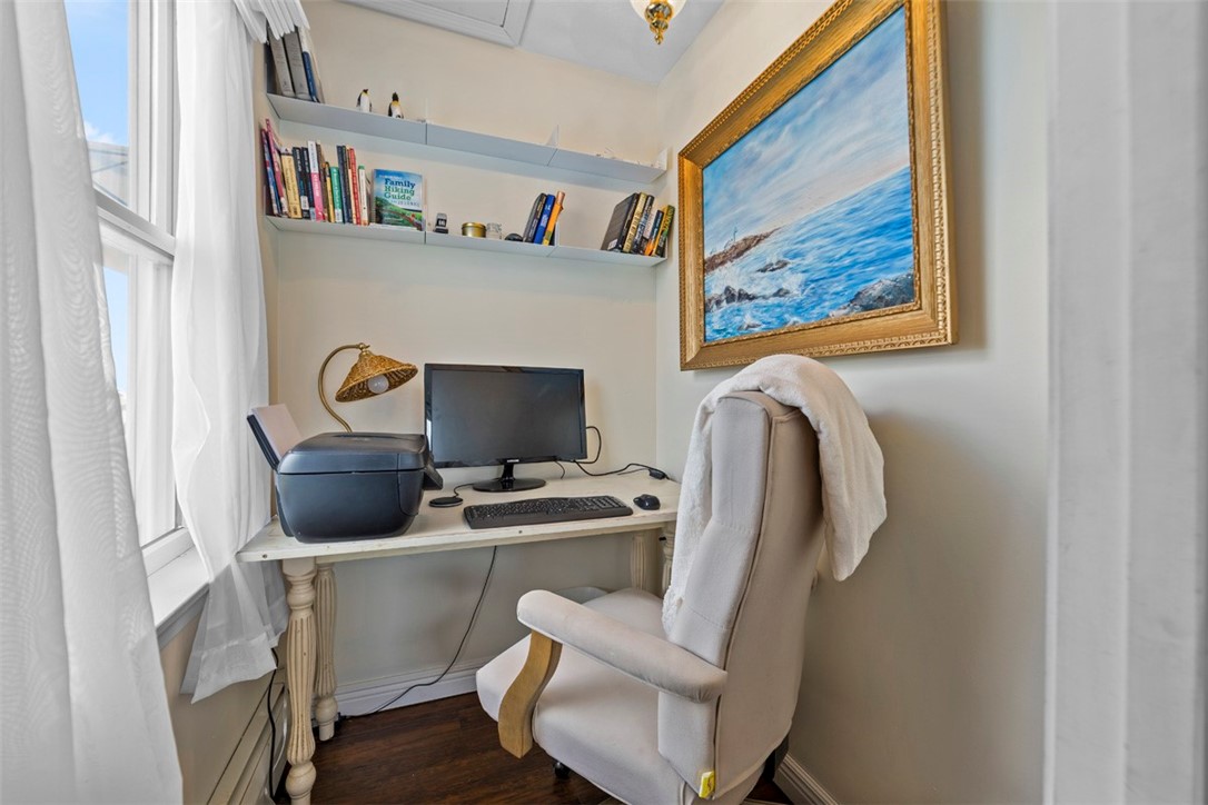 South Kingstown, Rhode Island 02879, United States, 1 Bedroom Bedrooms, ,1 BathroomBathrooms,Residential,Active,145982