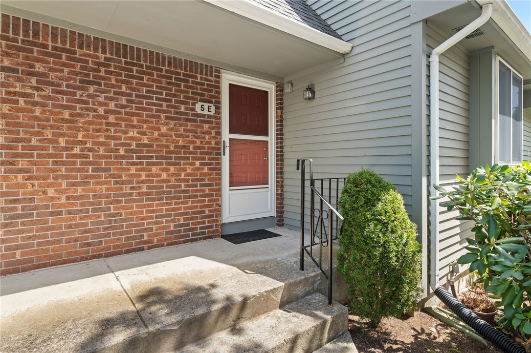 125 Smith Avenue 5E