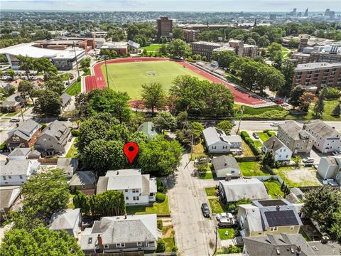 15 Balmoral Avenue Providence RI 02908