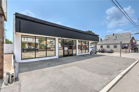 577 Warren Avenue East Providence RI 02914