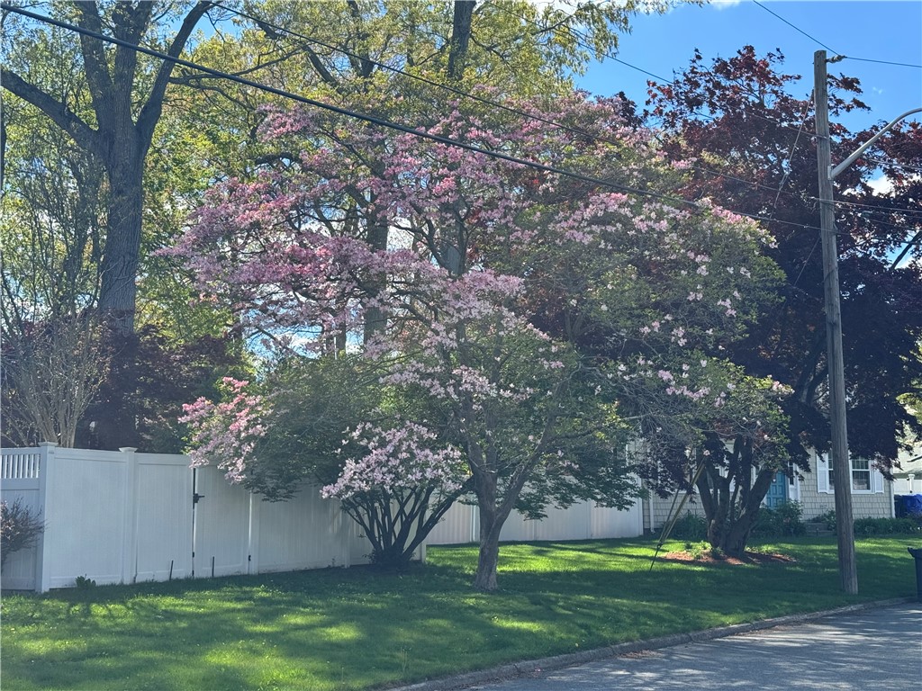 27 Monmouth Drive